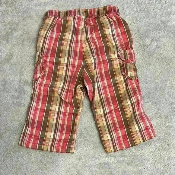 Baby GAP - 2 piece outfit. Onesie and cargo  style pants - Picture 8 of 8